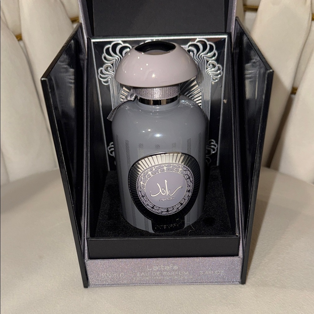 LATTAFA intensely Ra’ed perfume